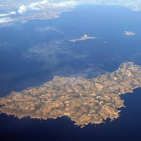 Maison Mitoyenne 3 Ch. Avec Jardin, Terrasse Et Poele A Bois, Proche Du Port De Sauzon, Animaux Ok - Fr-1-418-160 Εξωτερικό φωτογραφία